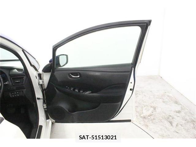 Nissan LEAF 2017-10 8366639-29