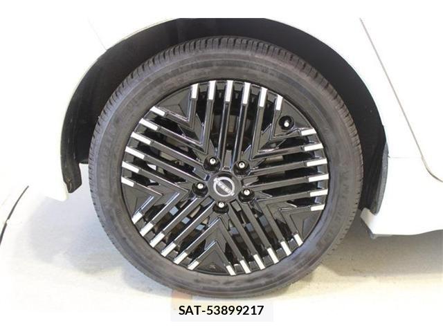 Nissan LEAF 2022-07 8366633-22