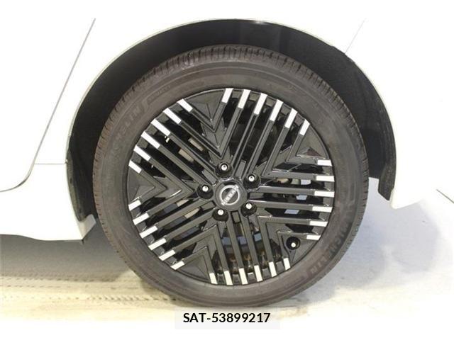 Nissan LEAF 2022-07 8366633-23