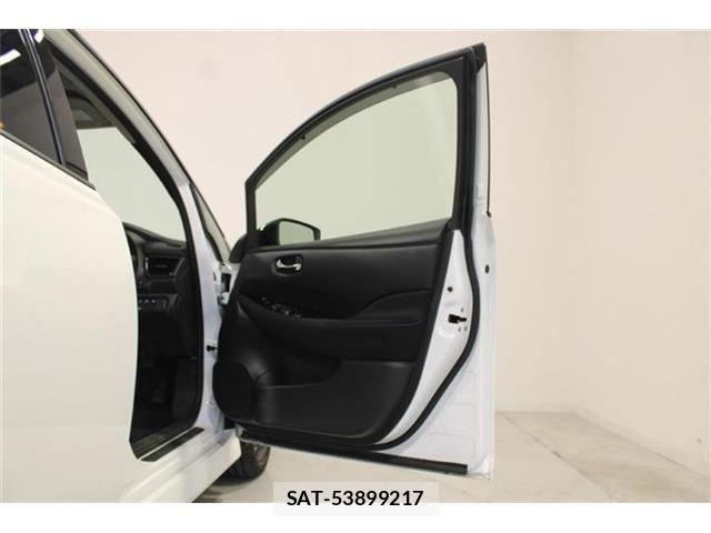 Nissan LEAF 2022-07 8366633-28