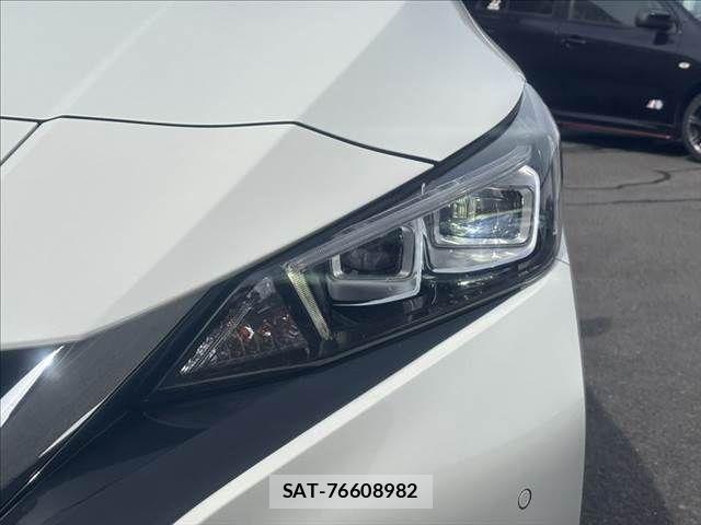 Nissan LEAF 2021-03 8366638-11
