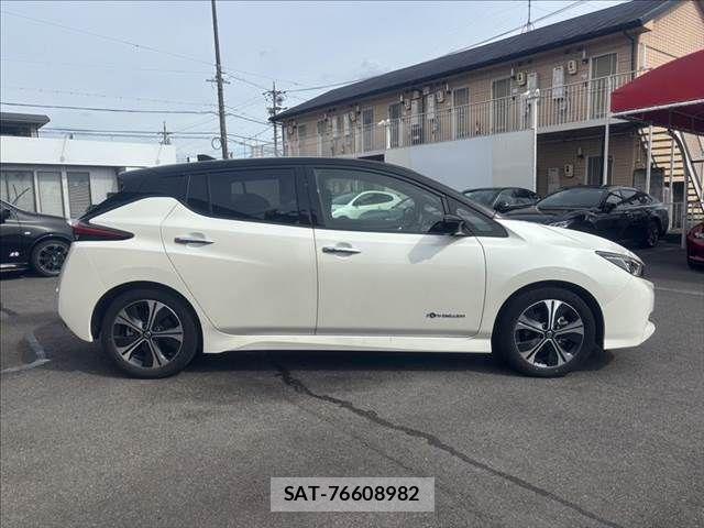 Nissan LEAF 2021-03 8366638-16