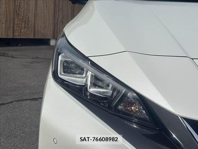 Nissan LEAF 2021-03 8366638-22