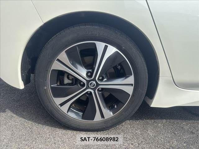 Nissan LEAF 2021-03 8366638-25