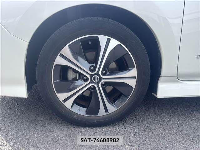 Nissan LEAF 2021-03 8366638-26