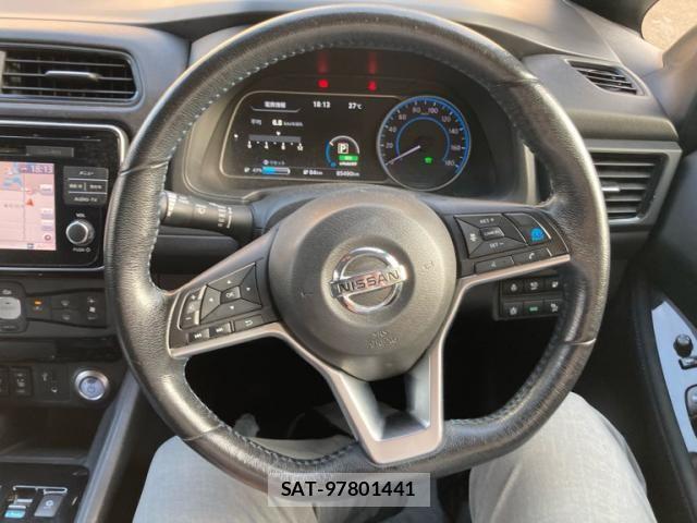Nissan LEAF 2018-06 8366640-14