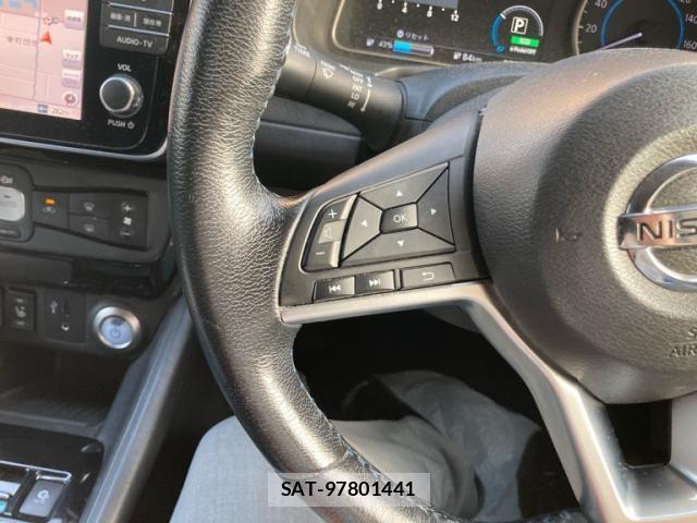 Nissan LEAF 2018-06 8366640-15