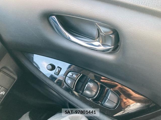 Nissan LEAF 2018-06 8366640-17