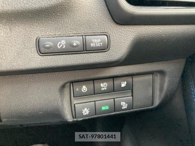 Nissan LEAF 2018-06 8366640-18