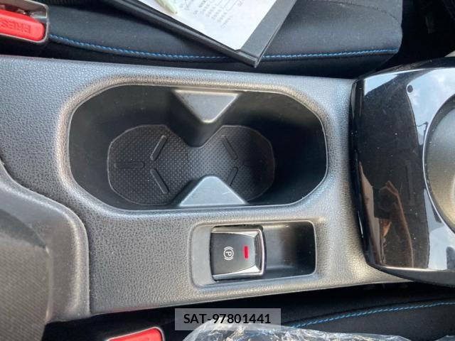 Nissan LEAF 2018-06 8366640-24