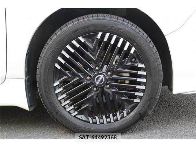 Nissan LEAF 2023-08 8366629-13