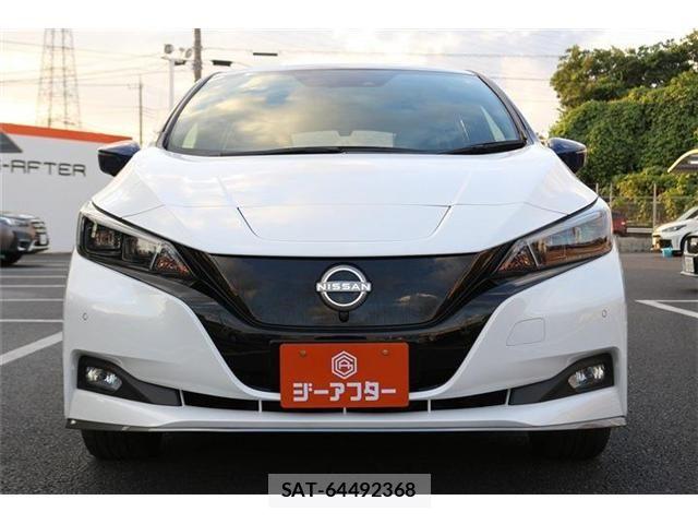 Nissan LEAF 2023-08 8366629-7