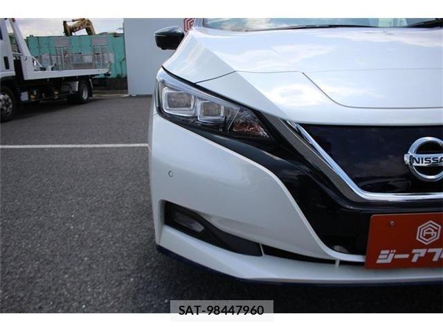 Nissan LEAF 2021-02 8366634-12