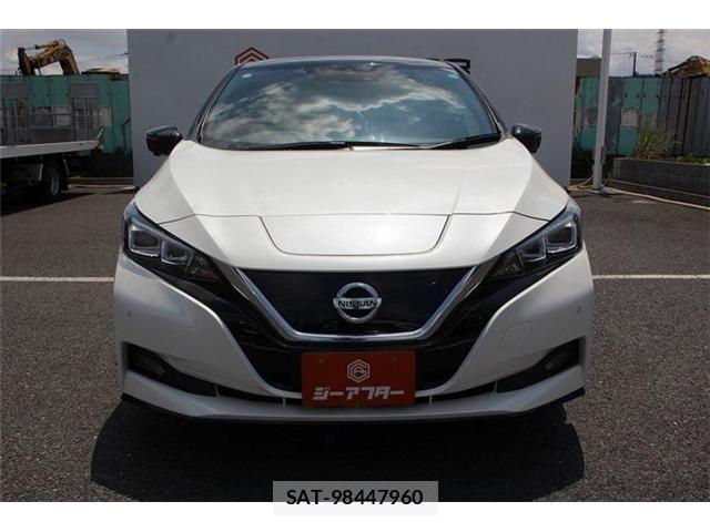 Nissan LEAF 2021-02 8366634-5