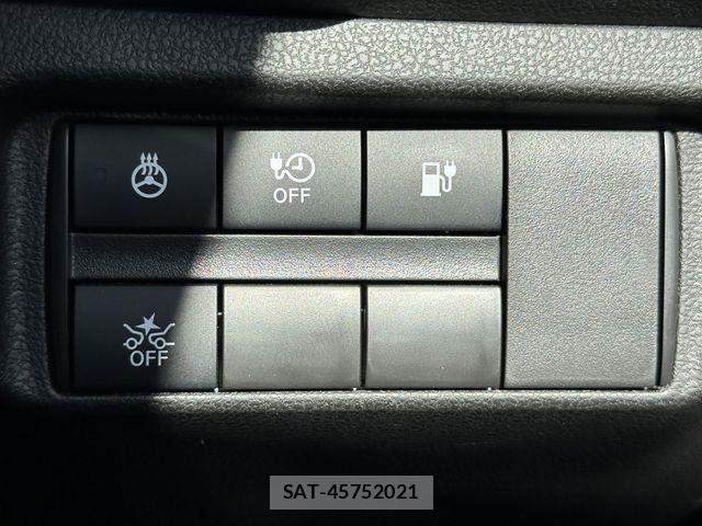 Nissan LEAF 2024-11 8366631-11