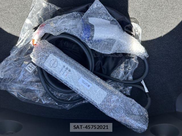Nissan LEAF 2024-11 8366631-15