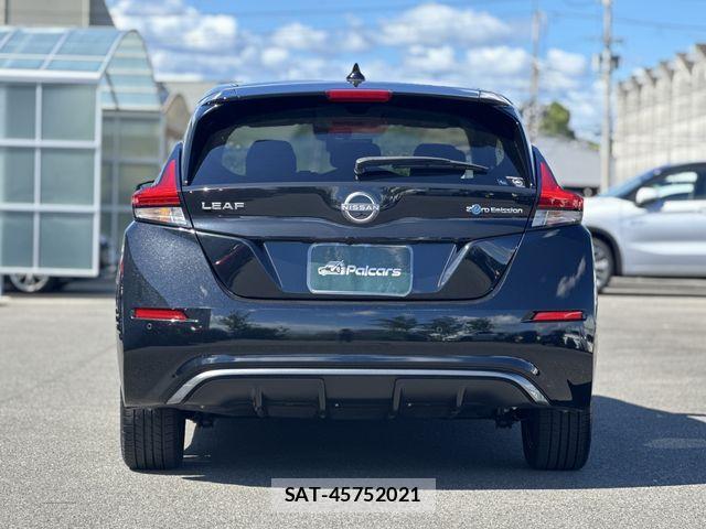 Nissan LEAF 2024-11 8366631-22