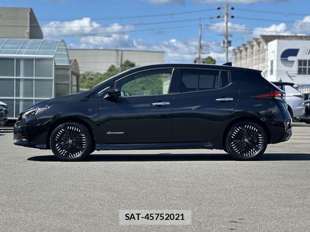 Nissan LEAF 2024-11 8366631-24