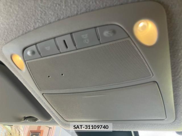 Nissan LEAF 2017-08 8366642-14