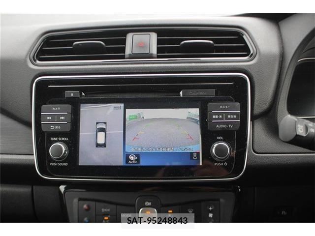 Nissan LEAF 2019-08 8371782-2