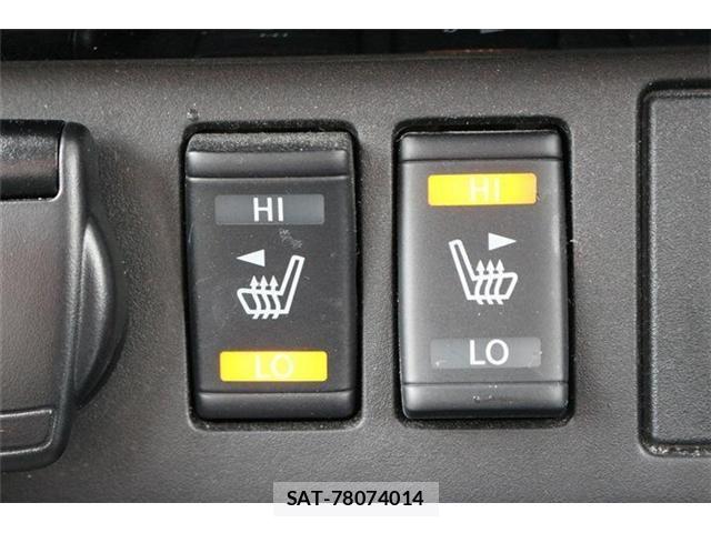 Nissan LEAF 2020-05 8371784-5
