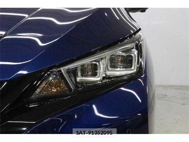 Nissan LEAF 2022-02 8413180-13