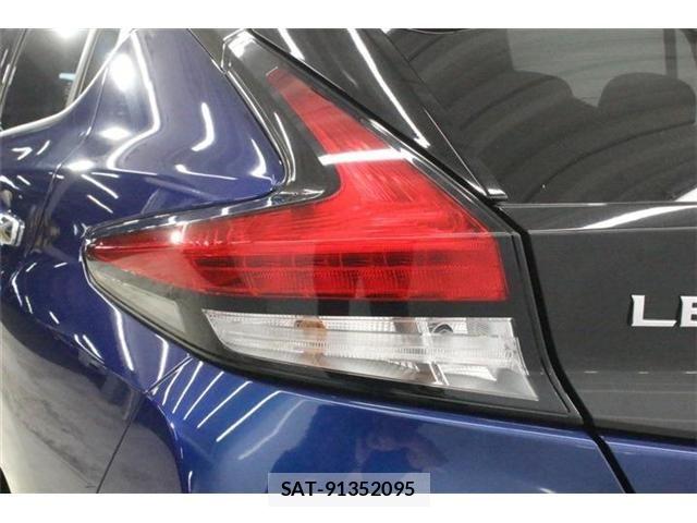 Nissan LEAF 2022-02 8413180-15