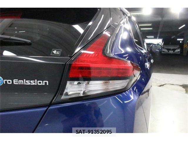 Nissan LEAF 2022-02 8413180-16