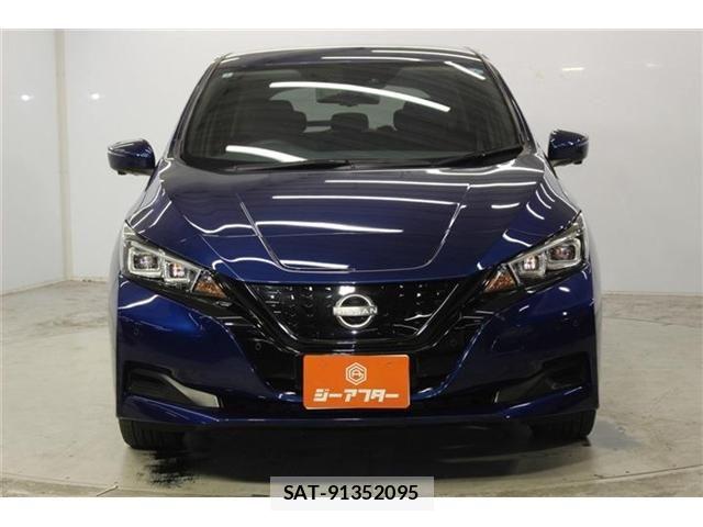 Nissan LEAF 2022-02 8413180-1
