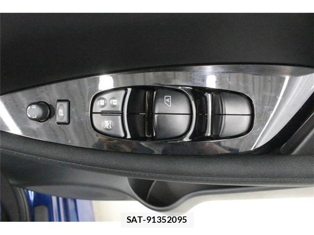 Nissan LEAF 2022-02 8413180-28