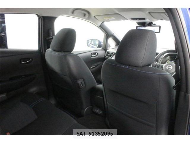 Nissan LEAF 2022-02 8413180-29