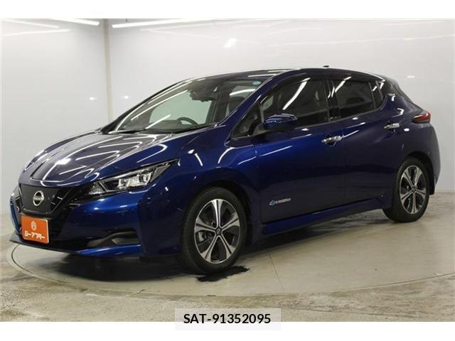 Nissan LEAF 2022-02 8413180-8