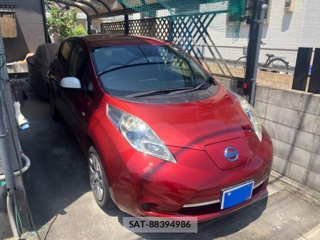 Nissan LEAF 2016-05 8413186-1