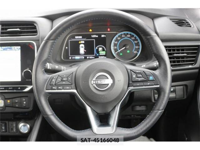 Nissan LEAF 2023-02 8413178-1