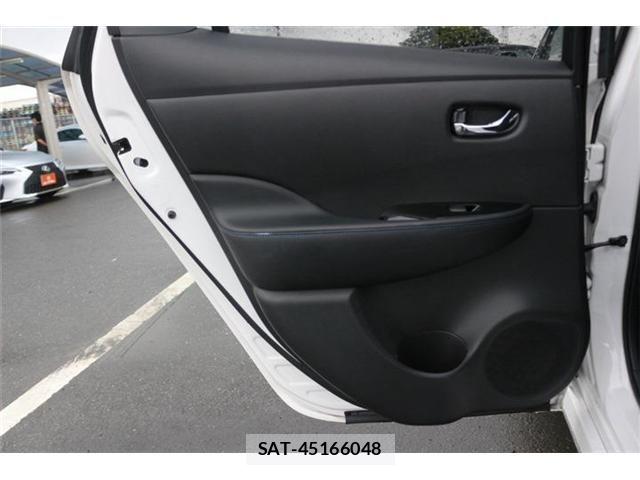Nissan LEAF 2023-02 8413178-28