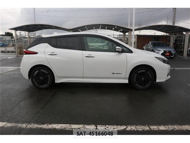 Nissan LEAF 2023-02 8413178-7