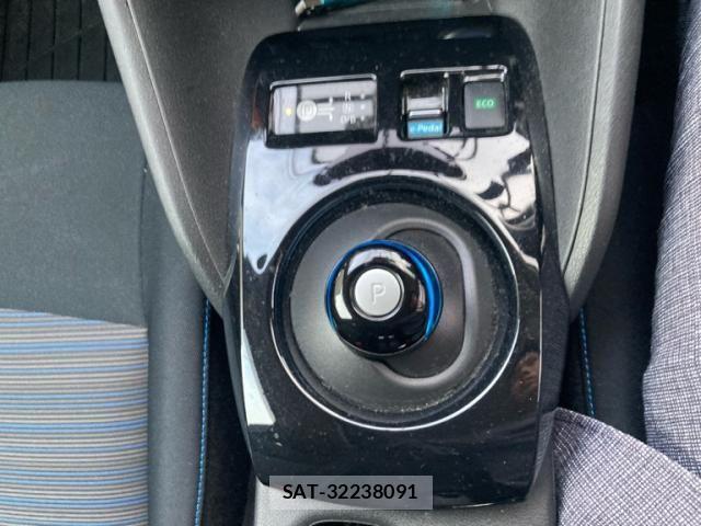 Nissan LEAF 2022-03 8413181-19