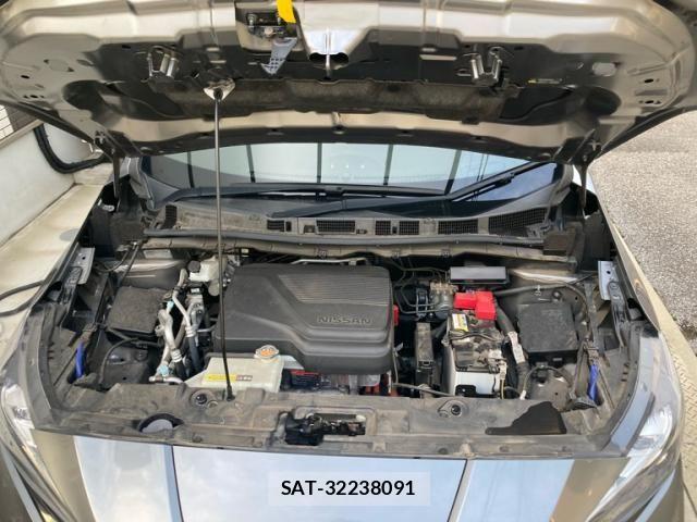 Nissan LEAF 2022-03 8413181-4