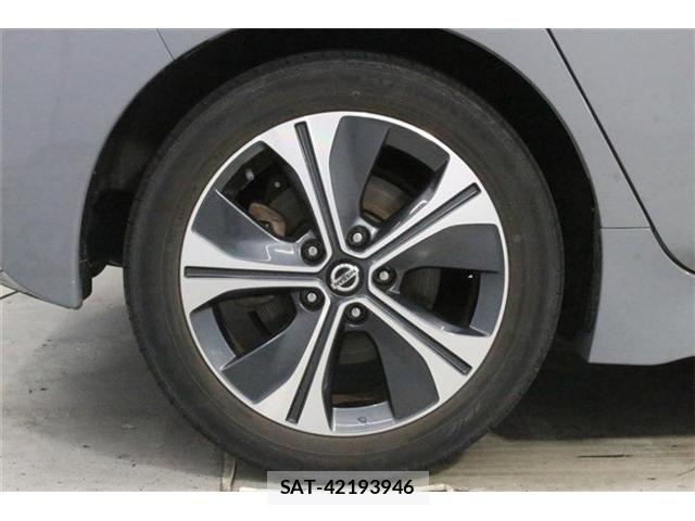 Nissan LEAF 2020-03 8413182-25