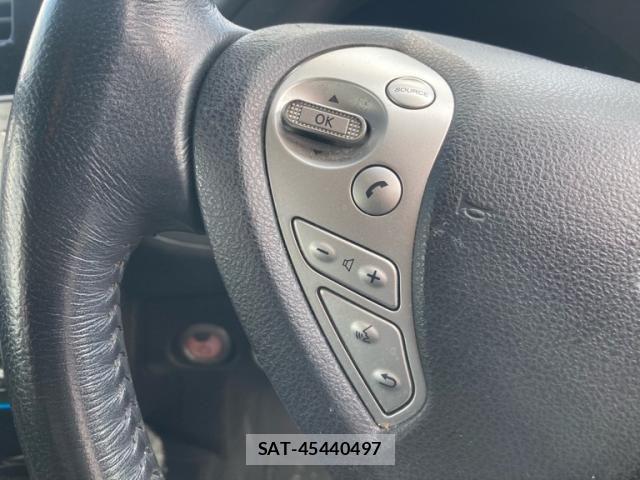Nissan LEAF 2016-05 8413200-10