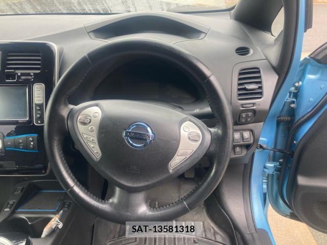 Nissan LEAF 2015-12 8438316-11