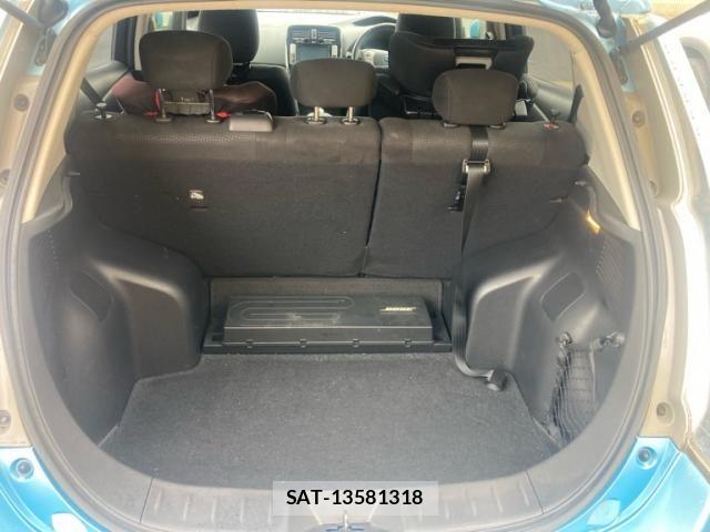 Nissan LEAF 2015-12 8438316-5