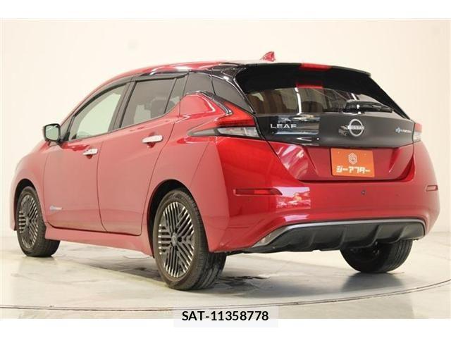 Nissan LEAF 2022-07 8457777-10