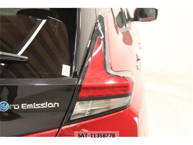 Nissan LEAF 2022-07 8457777-18