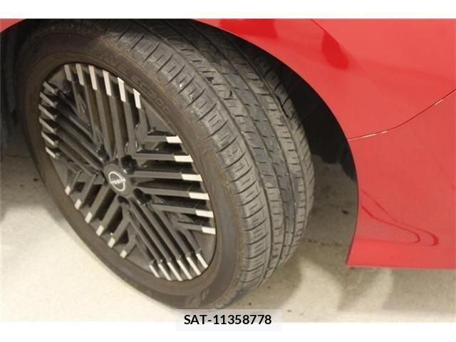 Nissan LEAF 2022-07 8457777-27