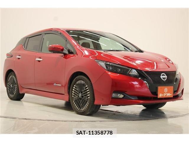 Nissan LEAF 2022-07 8457777-6