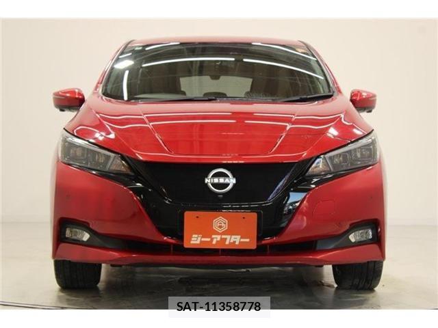 Nissan LEAF 2022-07 8457777-7