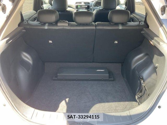 Nissan LEAF 2022-07 8485607-13