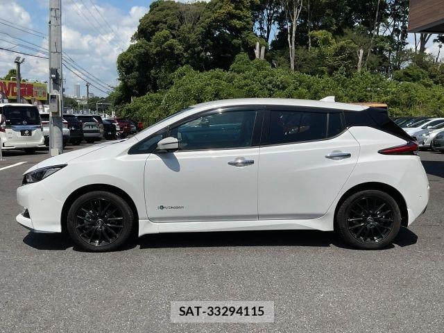 Nissan LEAF 2022-07 8485607-15
