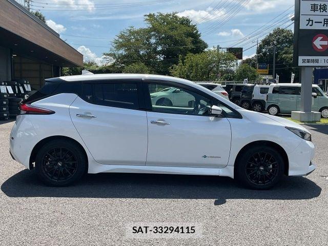 Nissan LEAF 2022-07 8485607-16